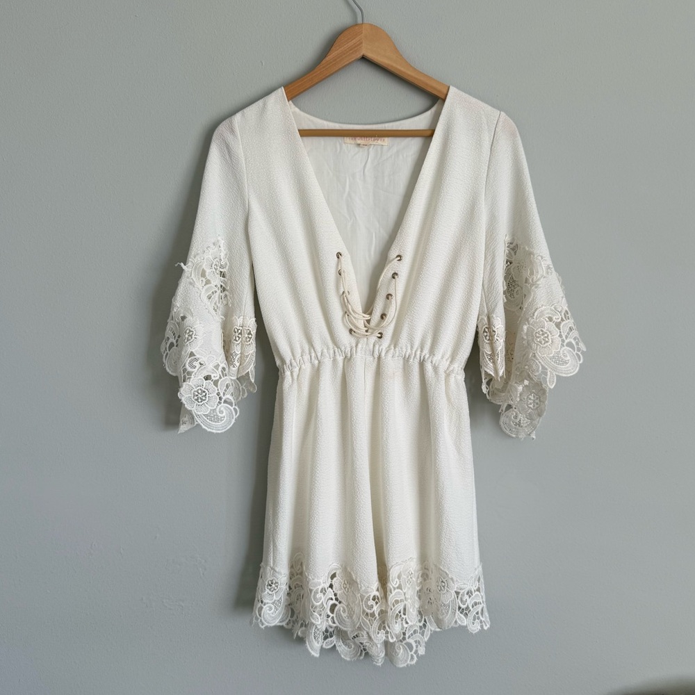 NWOT The Wallflower Lace Boho Romper